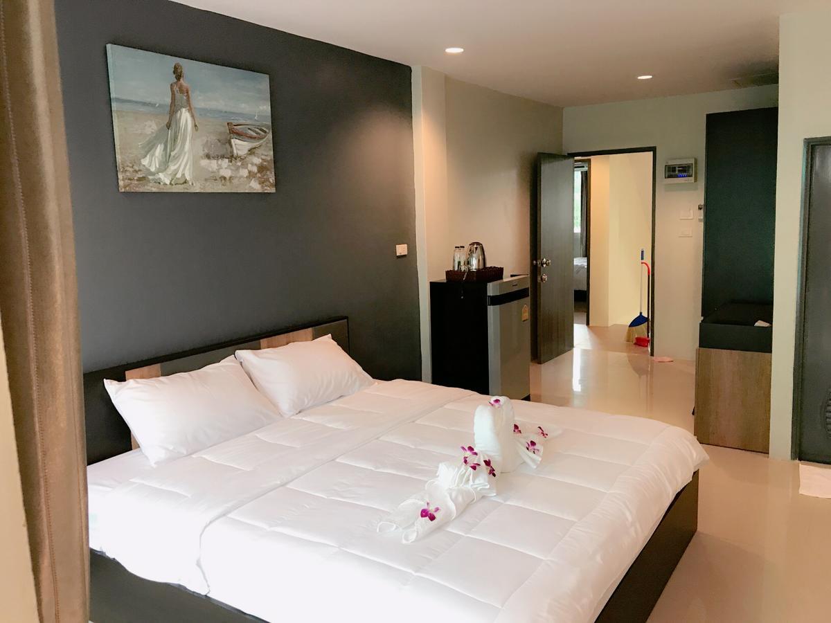 Supachai Inn Ban ba Ngan Esterno foto